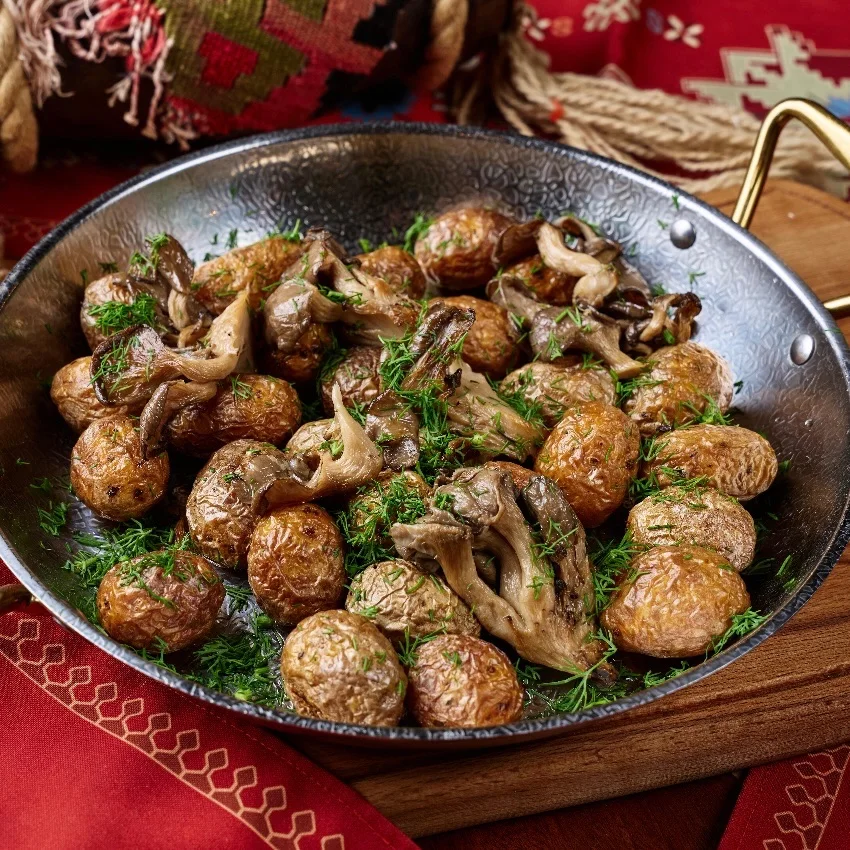 Жареный картофель с грибами