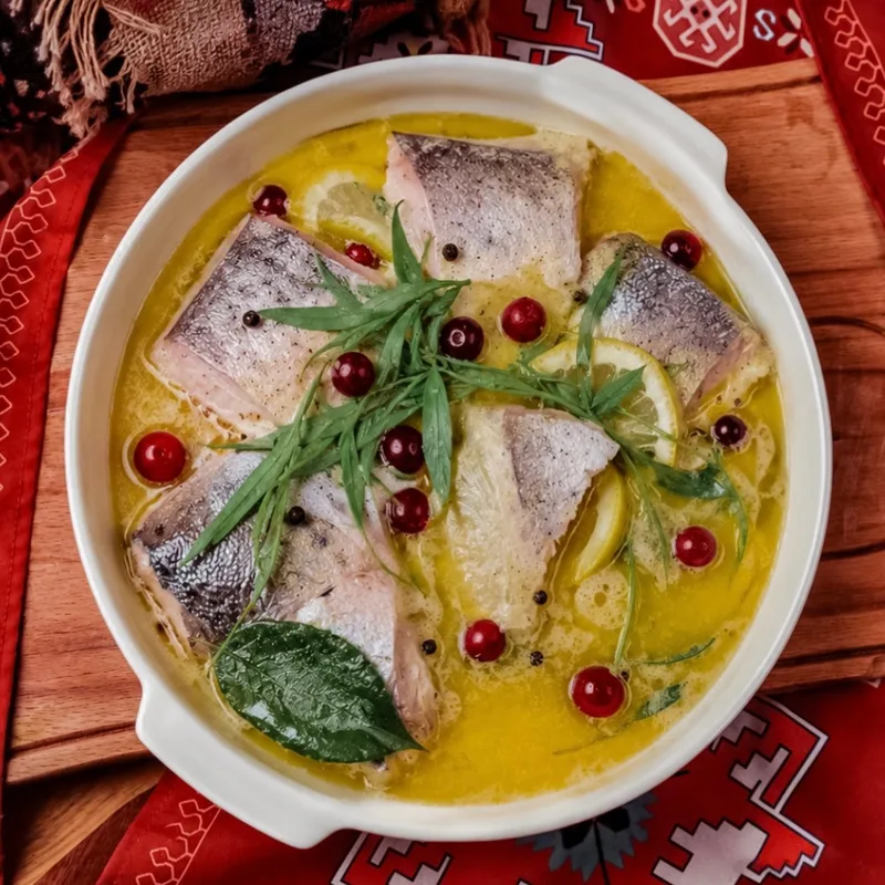 Севанская форель с вишней