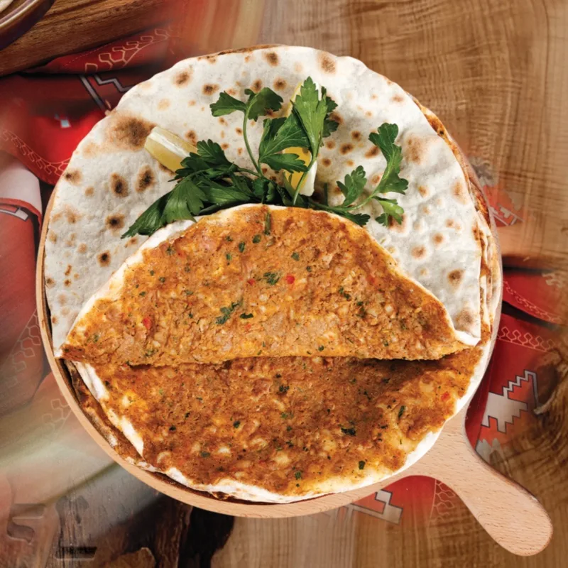 Ламаджо с мясом
